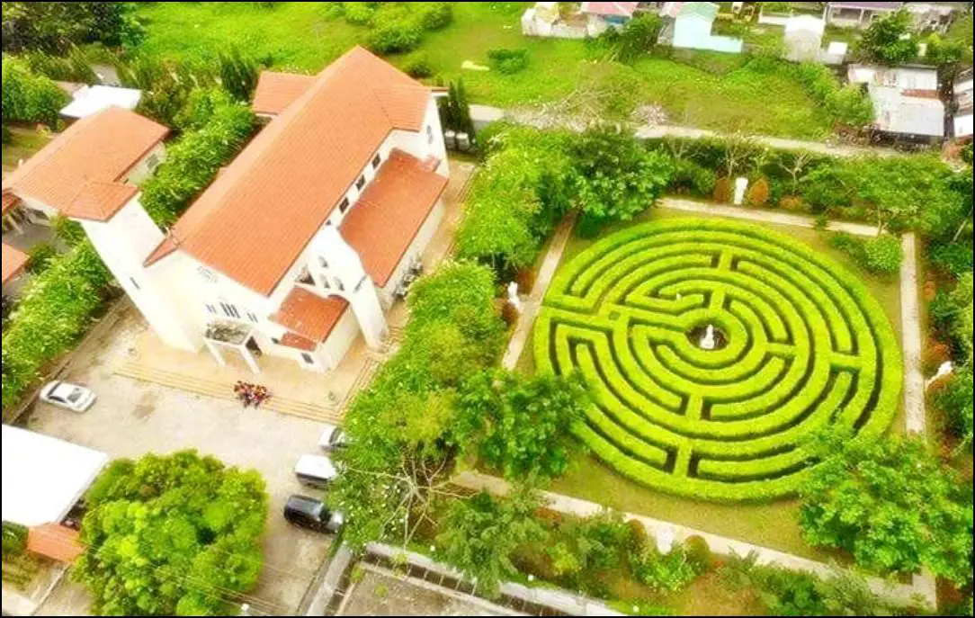 Labyrinth toledo