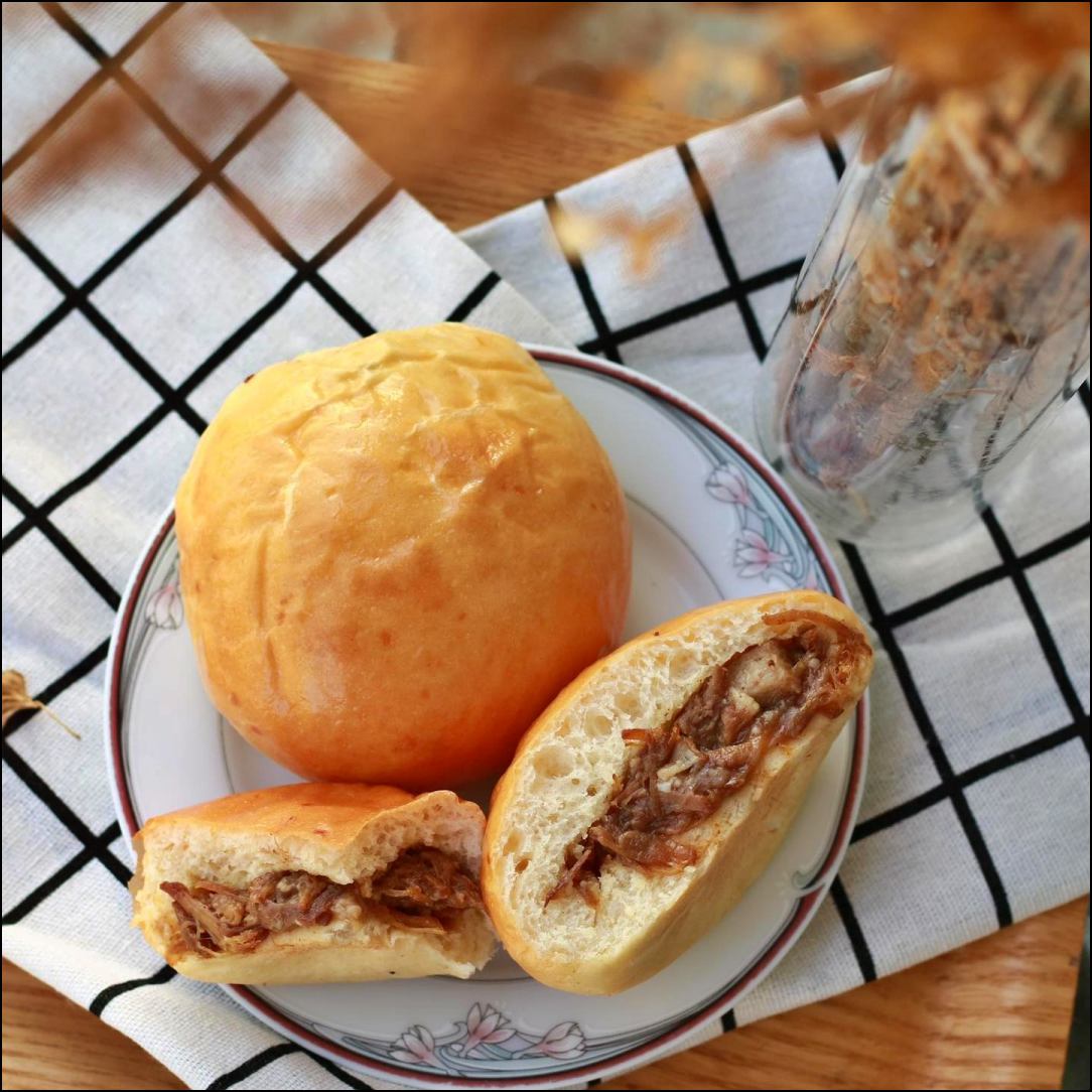 PORK ASADO BUN