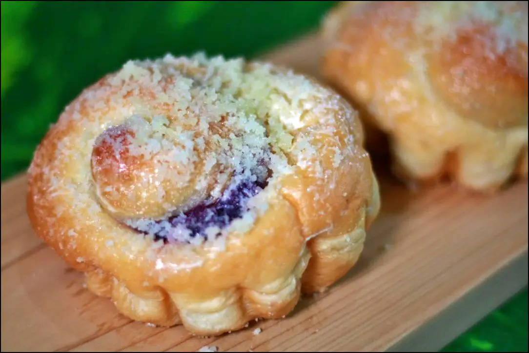 UBE ENSAYMADA