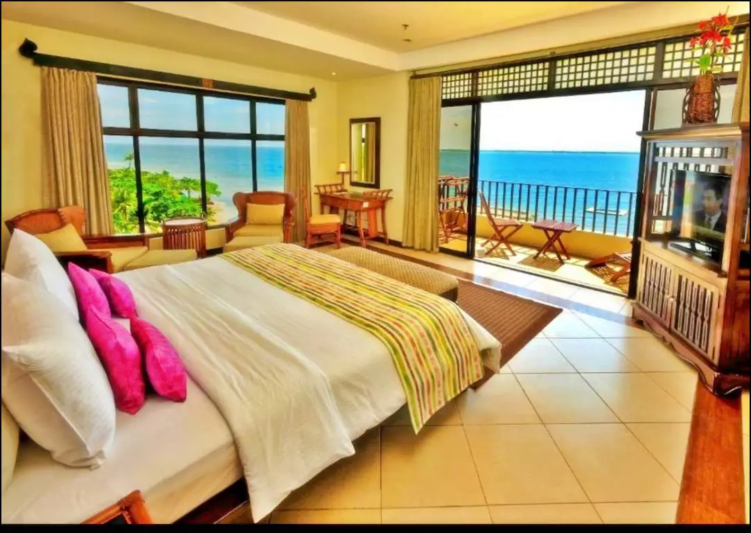 2 Bedroom Seafront Suite