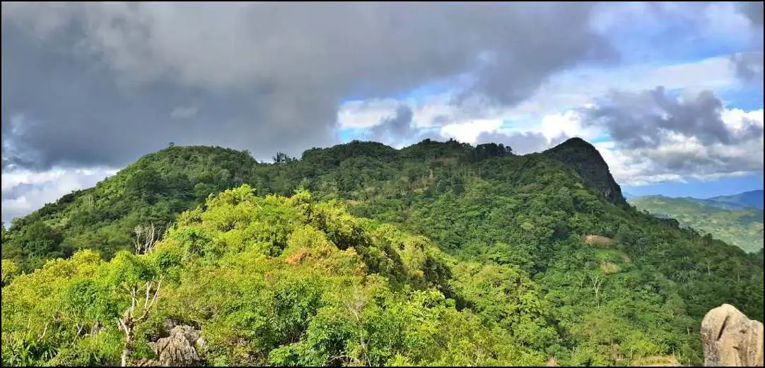 MOUNT MANUNGGAL 